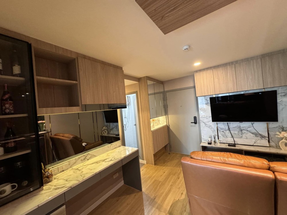 Condo for sale: Attitude bu condominium, decorated room, ready to move in, built in very well, complete in one place, buy quickly.