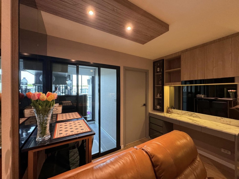 Condo for sale: Attitude bu condominium, decorated room, ready to move in, built in very well, complete in one place, buy quickly.