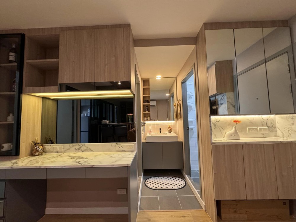 Condo for sale: Attitude bu condominium, decorated room, ready to move in, built in very well, complete in one place, buy quickly.