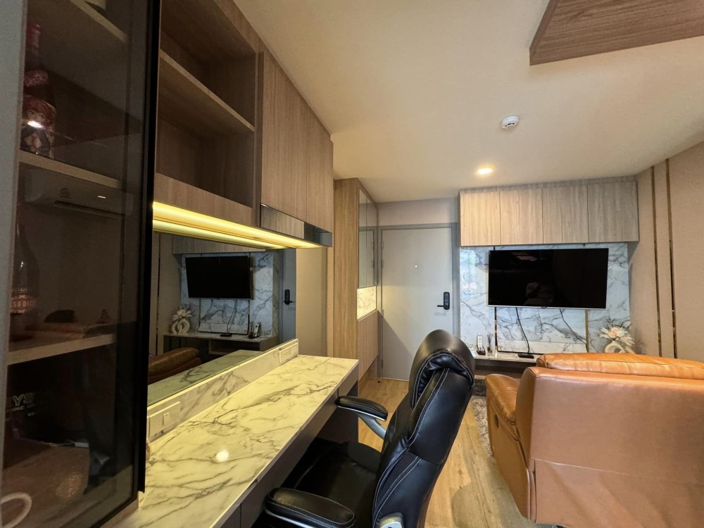 Condo for sale: Attitude bu condominium, decorated room, ready to move in, built in very well, complete in one place, buy quickly.