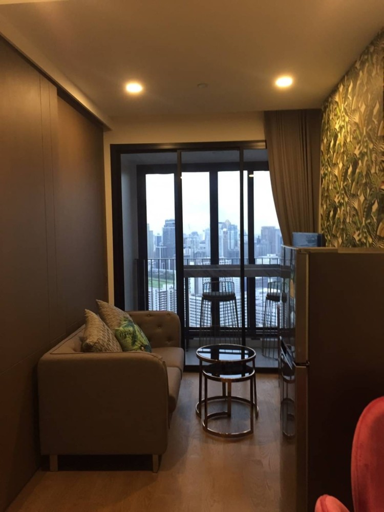 ปล่อยเช่า คอนโด Ashton Chula-Silom ห้องแต่งน่าอยู่ Fully Furnished มีทุกอย่างให้ครบ รีบย้ายมาจอง