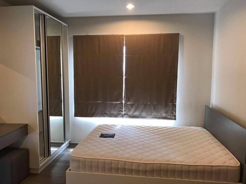 For rent Aspire สาทร-ตากสิน ห้องสตูดิโอ ชั้นสูงลมเย็น วิวดีเวอร์ มาพร้อมเฟอร์ครบๆ ย้ายด่วนเลยจ้า