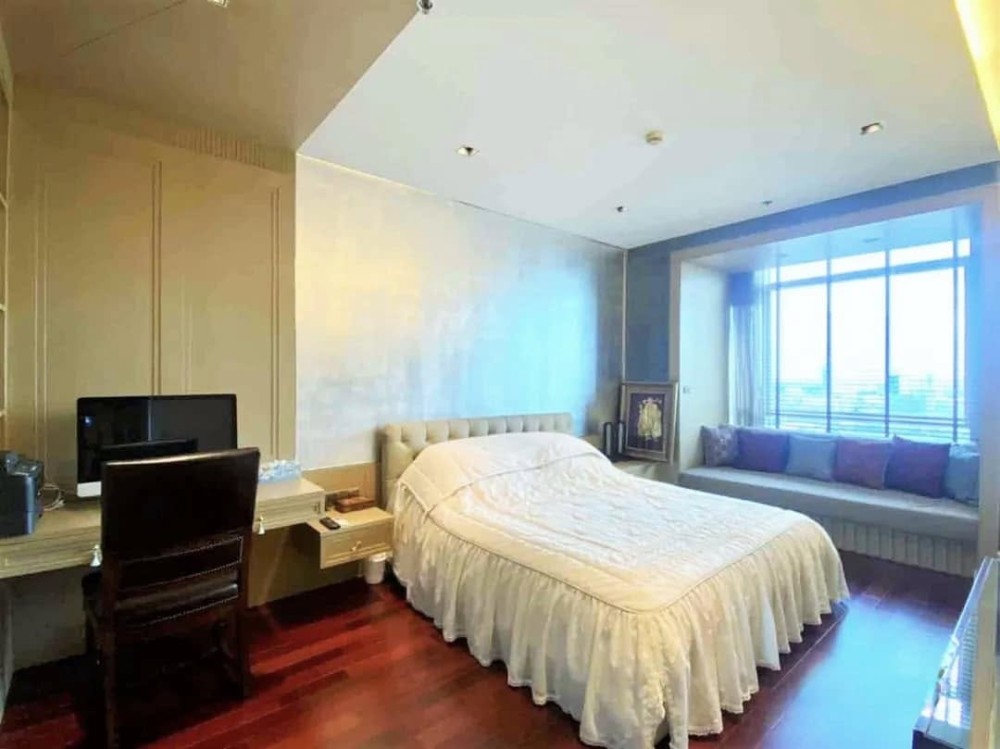 For rent Athenee Residence ห้องมุมมีความเป็นส่วนตัว พื้นที่ใช้สอยเยอะ บอกเลยว่าคุณต้องรีบจอง