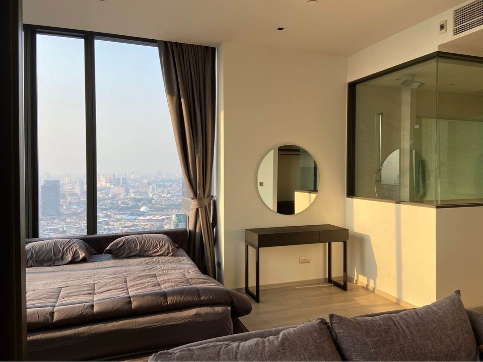 For rent  Ashton Silom ห้องมุมวิวสวมากๆ เห็นแม่น้ำ เฟอร์ครบชุด รีบมาจองได้เลยจ้า ด่วนๆ