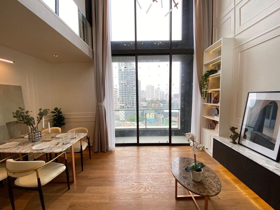 For RENT BEATNIQ SUKHUMVIT 32 ห้อง DUPLEX กว้างมาก ตกแต่งสวยหรู น่าอยู่สุดๆ จองเลยจร้า