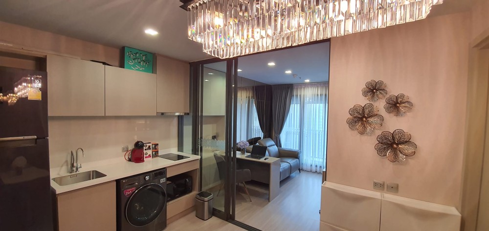 ให้เช่า คอนโด ไลฟ์ ลาดพร้าว ตกแต่งบิ้วอินสุดปัง โดนใจ ชั้นสูง มาแต่ตัว ก็อยู่ได้เลยจ้า