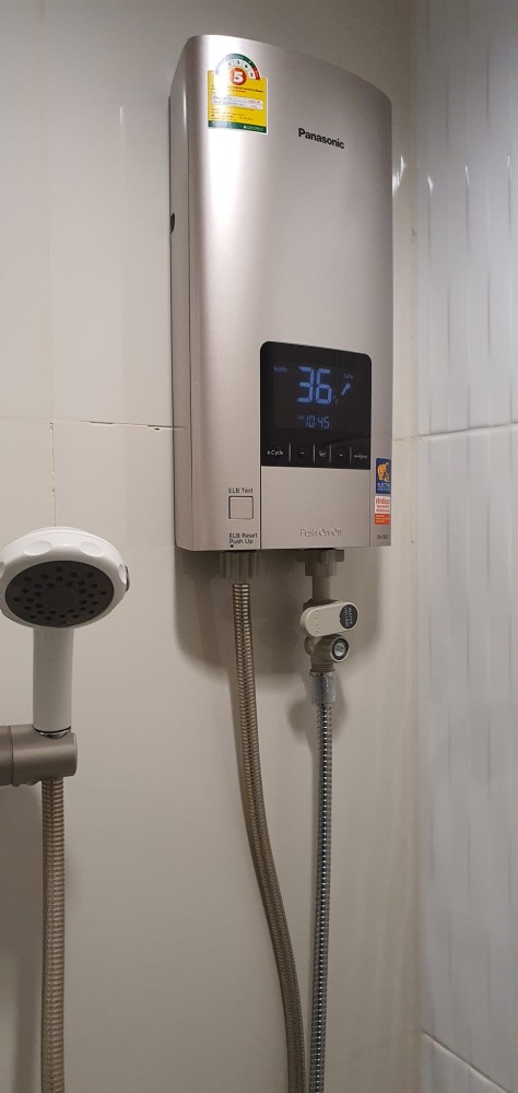 ให้เช่า คอนโด ไลฟ์ ลาดพร้าว ตกแต่งบิ้วอินสุดปัง โดนใจ ชั้นสูง มาแต่ตัว ก็อยู่ได้เลยจ้า