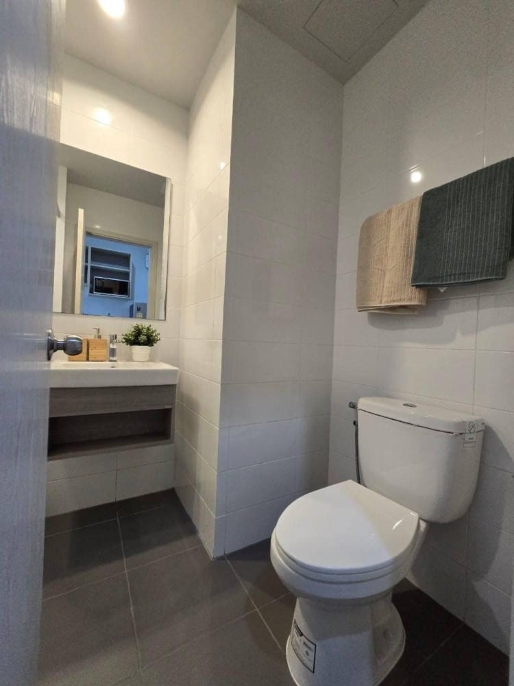 ให้เช่า คอมมอน ทียู  ชััน 23 พร้อมเฟอร์นิเจอร์และเครื่องใช้ไฟฟ้าครบ สนใจรีบจองเลย ห้ามพลาด