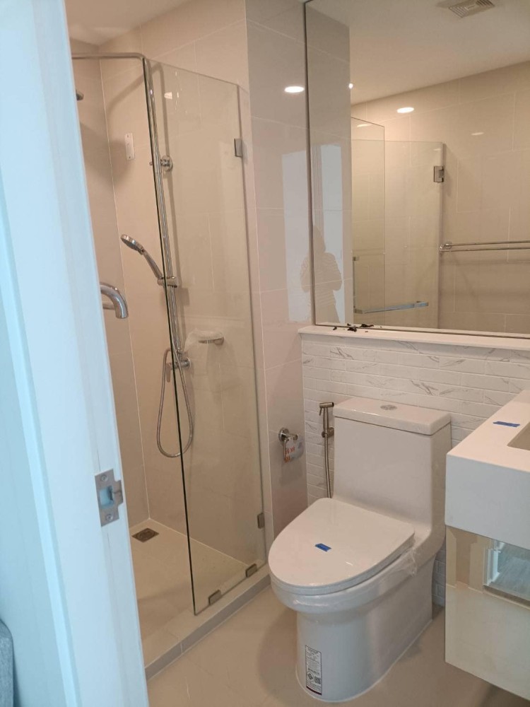 ปล่อยเช่า ชาโตว์ อินทาวน์ รัชโยธิน กั้นห้องเป็นสัดส่วน เฟอร์นิเจอร์ครบชุด พร้อมโซฟาน่านั่่่ง จองเลย