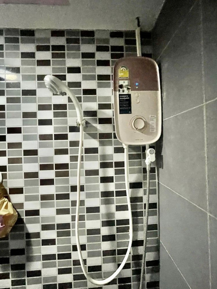 ปล่อยเช่า ดีคอนโด รัตนาธิเบศร์ น่าอยู่ กั้นห้องอย่างดี สิ่งอำนวยความสะดวกพร้อม ราคาคุ้มค่า จองเลย