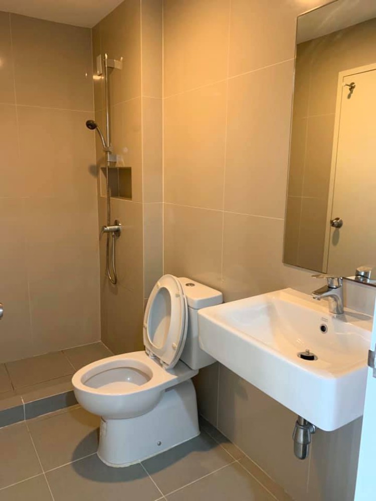 ขาย DEZONE CONDO ห้องกว้างน่าอยู่มากๆ พร้อมเฟอร์บิวท์อินปังๆ ราคาสุดประหยัด ไม่จองไม่ได้แล้ว
