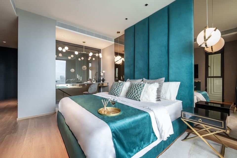 Condo for rent or sale, Beatnik Sukhumvit 32, DUPLEX PENTHOUSE room, south facing, very cool breeze, beautiful view.