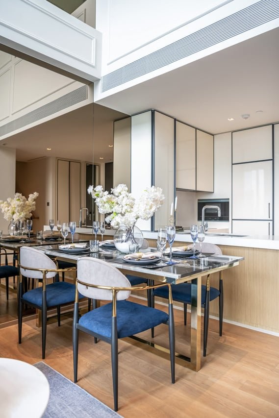 Condo for rent or sale, Beatnik Sukhumvit 32, DUPLEX PENTHOUSE room, south facing, very cool breeze, beautiful view.