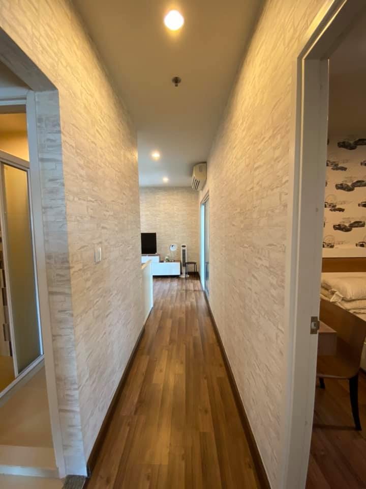 For rent or sale Condo Centric Tiwanon Station, spacious room, fully furnished. Ready to move in. Don't miss it. Book now.