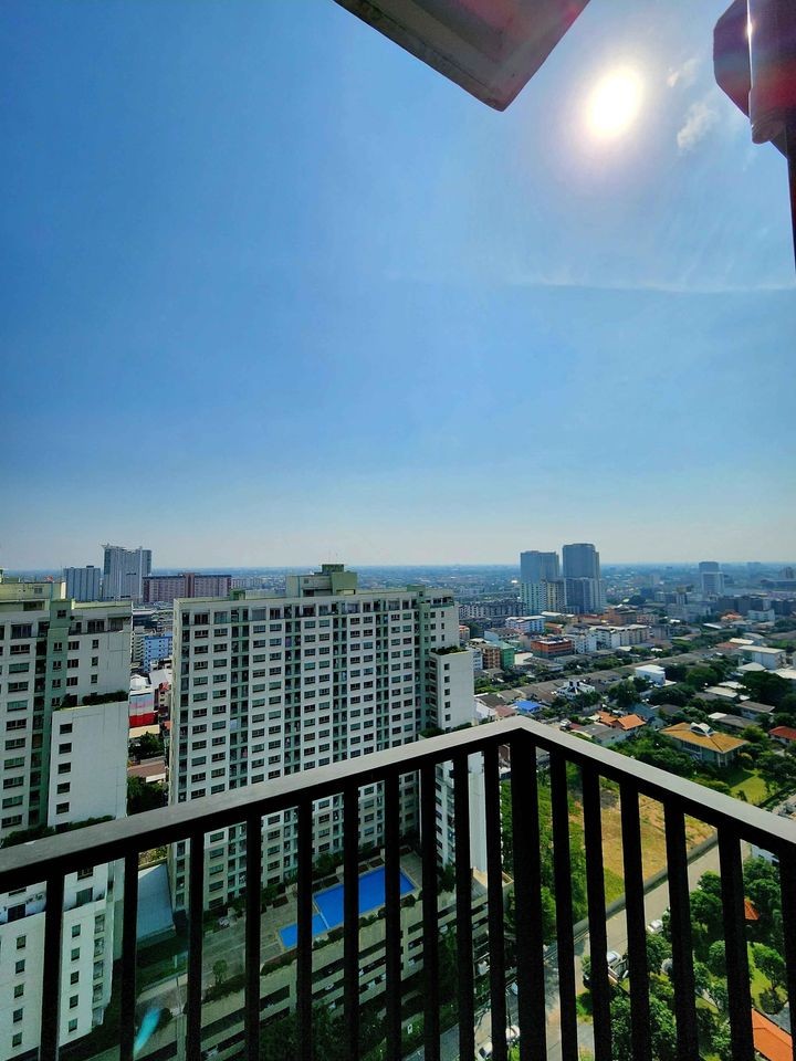 For sale/rent Knightbridge collage Ramkhamhaeng nice dressing room The 22nd floor has a high view. Complete in one place, buy now.