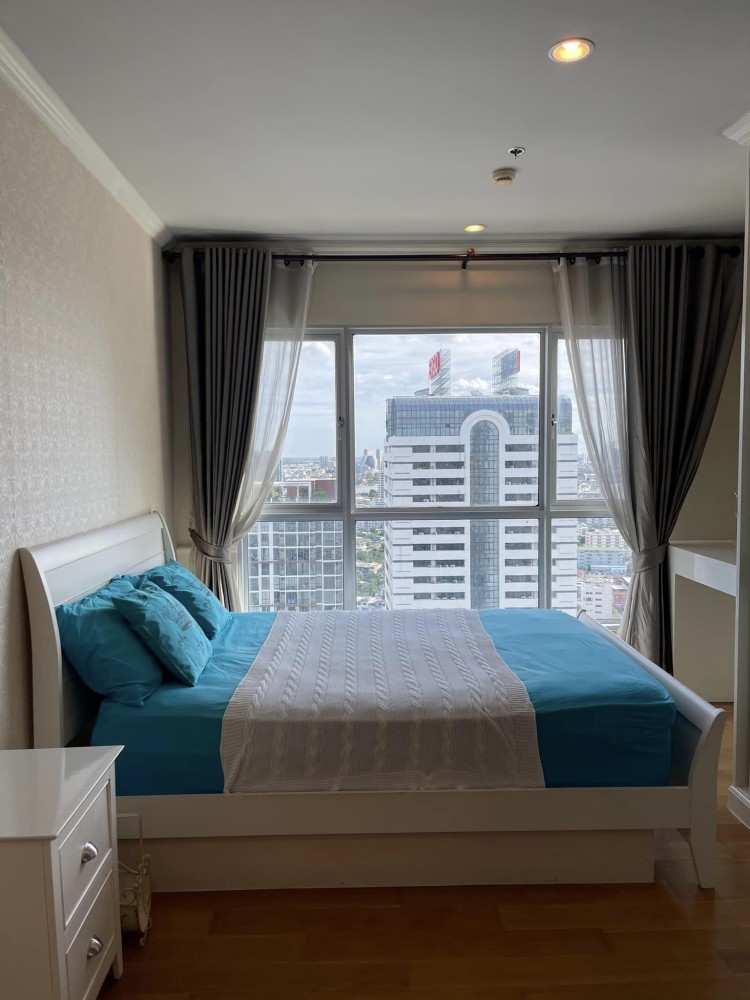 FOR RENT  Hive Sathon Condo ห้องแต่งพร้อมอยู่ เฟอร์เครื่องใช้ไฟฟ้าครบครัน มาแต่ตัวเข้าอยู่ได้เลย