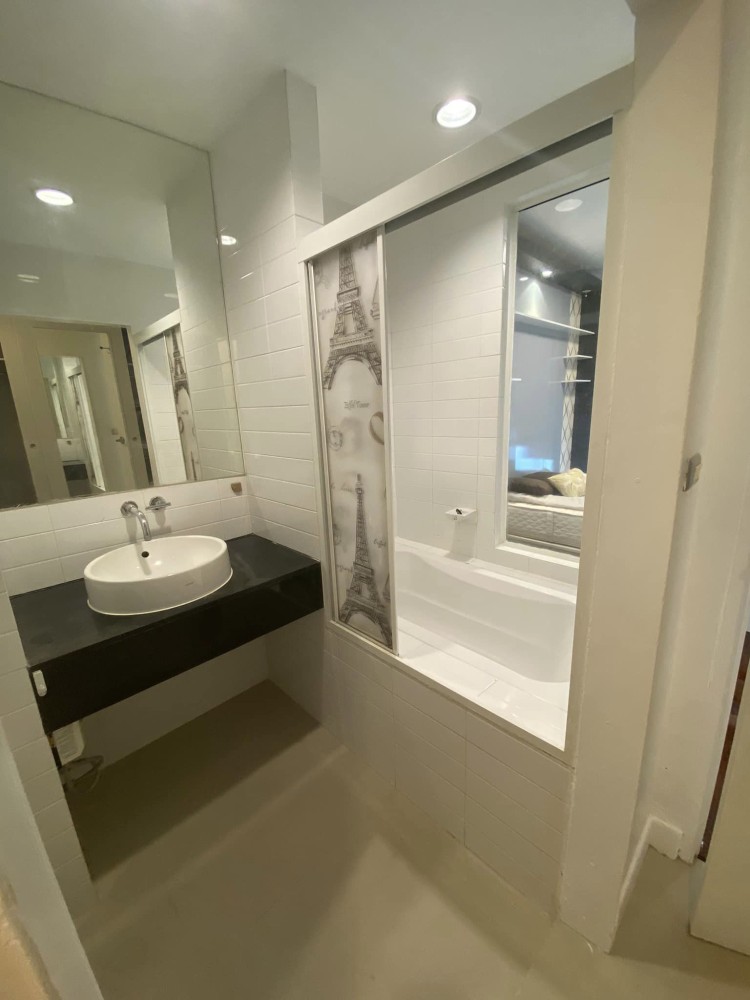 ให้เช่า IDEO สาทร-ตากสิน ชั้นสูง เตียงบิ้วอินใหญ่น่านอน ห้องตกแต่งพร้อมเข้าอยู่ จองก่อนได้ก่อนน้า