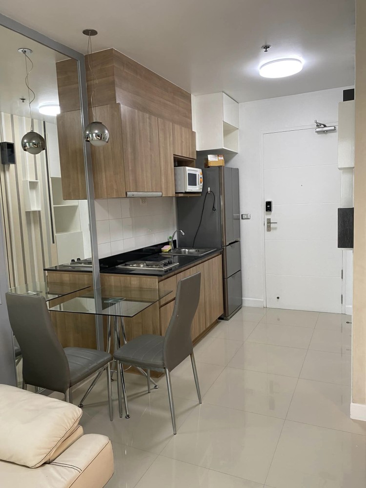 ให้เช่า IDEO สาทร-ตากสิน ชั้นสูง เตียงบิ้วอินใหญ่น่านอน ห้องตกแต่งพร้อมเข้าอยู่ จองก่อนได้ก่อนน้า