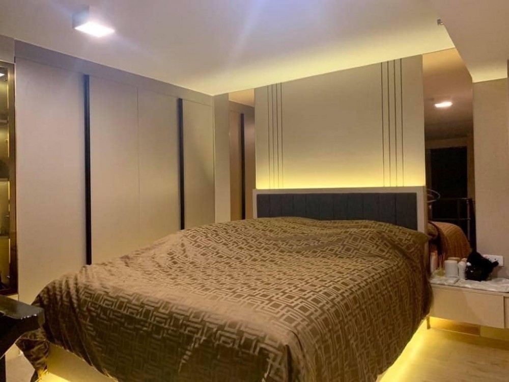 ให้เช่า คอนโด Ideo new rama 9 ชั้น 19 ห้องมุมเป็นส่วนตัวสุดๆ ตกแต่งครบครัน น่าอยู่มาก รีบจองด่วนๆ