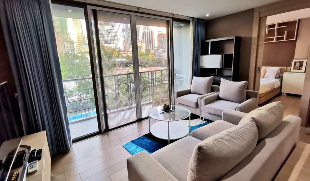 ให้เช่า Klass Condo Silom ตกแต่งเรียบง่าย สไตล์โมเดิร์น ที่นอนนอนสบายมาก จองเลย รับรองไม่เสียใจ