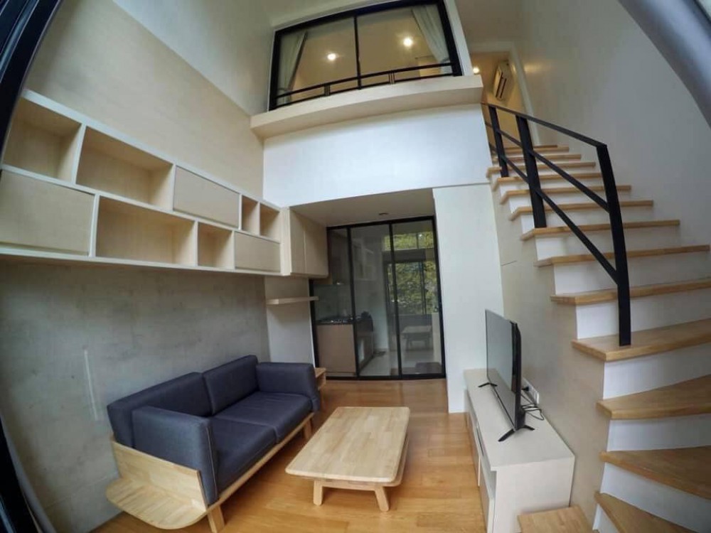 ขาย/ให้เช่า L loft Ratchada 19 ห้องสวยมาก แบบ Duplex มีเพียงไม่กี่ยูนิตเท่านั้น เฟอร์อย่างดี จองเลย