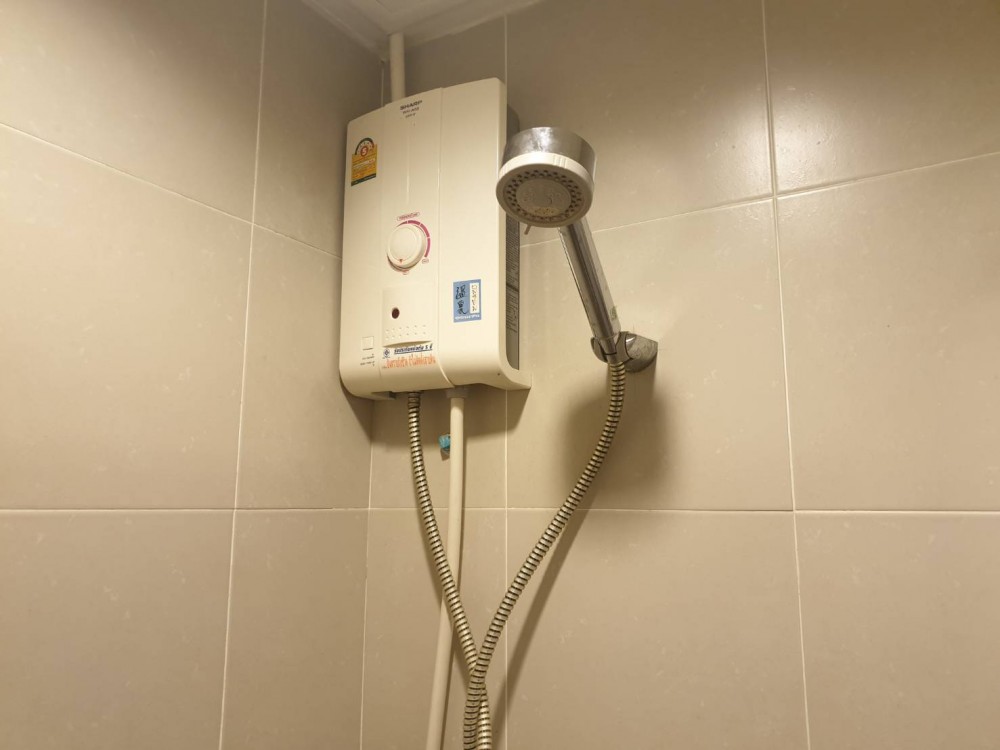 ขายด่วน คอนโด ลุมพินี วิลล์ ประชาชื่น-พงษ์เพชร 2 ตึก A ชั้นสูง วิวเมืองสวยๆ สนใจจองเลย ด่วนๆ