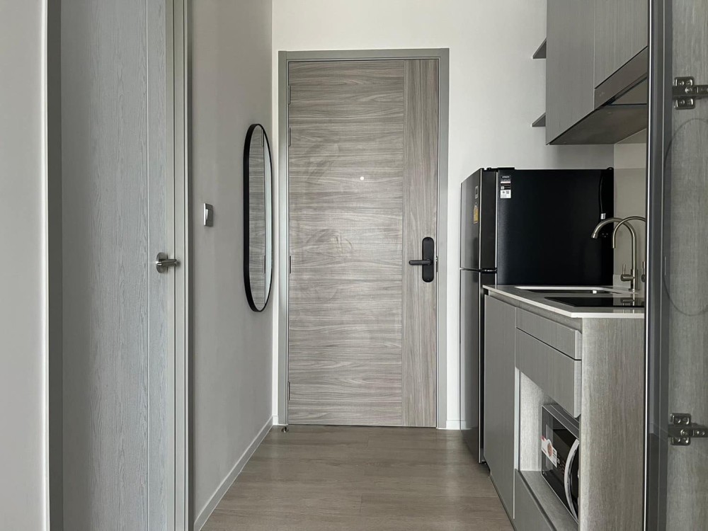 ให้เช่า   โมดิซ ลอนซ์ รังสิต ชั้นสูง วิวดี ห้องให่กริ๊บ แต่งครบพร้อมเข้าอยู่ รีบจองเลย ห้ามพลาดจ้า