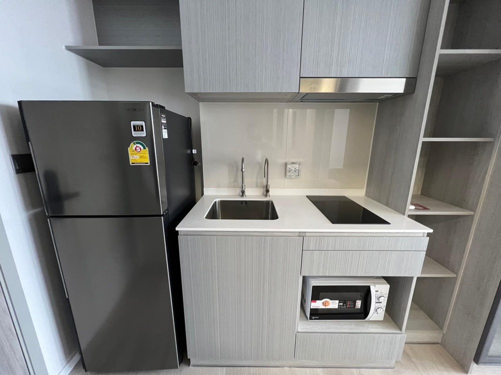 ให้เช่า   โมดิซ ลอนซ์ รังสิต ชั้นสูง วิวดี ห้องให่กริ๊บ แต่งครบพร้อมเข้าอยู่ รีบจองเลย ห้ามพลาดจ้า