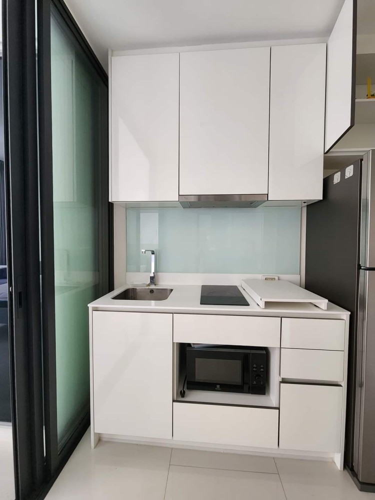 ให้เช่า แมสซารีน รัชโยธิน ห้องน่าอยู่ ชั้น 10 วิวตึกช้าง เฟอร์นิเจอร์ครบครัน จองก่อนอยู่ก่อนจ้า