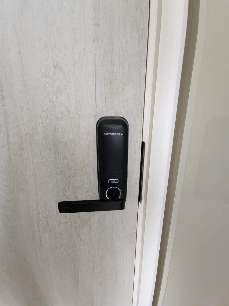 ให้เช่า แมสซารีน รัชโยธิน ห้องน่าอยู่ ชั้น 10 วิวตึกช้าง เฟอร์นิเจอร์ครบครัน จองก่อนอยู่ก่อนจ้า