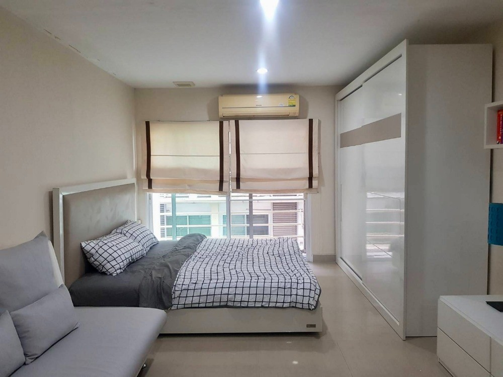 ห้องสตูดิโอ พร้อมเฟอร์นิเจอร์อย่างดี รีบเป็นเจ้าของก่อนใคร ขายแล้วที่ Metro Park Sathorn จองเลย
