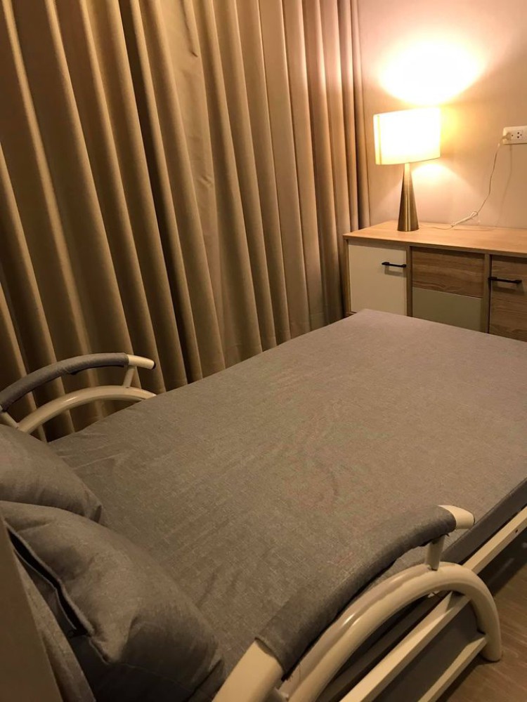 ด่วนๆ คอนโด ให้เช่า Metrosky prachacheun ห้องDuplex ห้องสวยหรู วิวสระว่ายน้ำ อย่ารอช้ารีบจองเลย