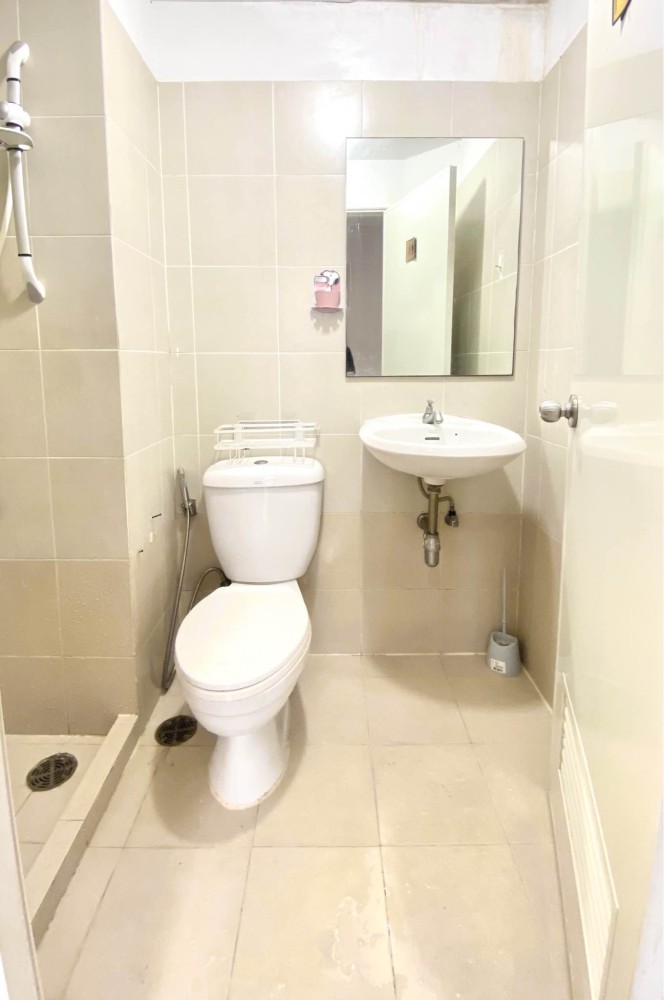 ปล่อยเช่า พลัมคอนโดลาดพร้าว 101 ห้องสตูดิโอ ชั้น 2 ไม่สูง ราคาอย่างคุ้ม คุณต้องรีบมาจองก่อนพลาด