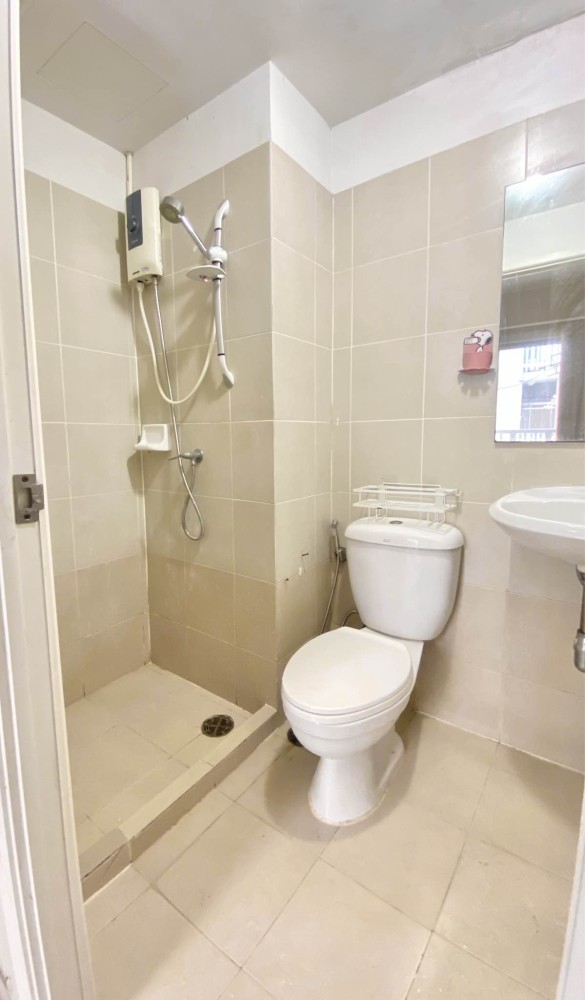 ปล่อยเช่า พลัมคอนโดลาดพร้าว 101 ห้องสตูดิโอ ชั้น 2 ไม่สูง ราคาอย่างคุ้ม คุณต้องรีบมาจองก่อนพลาด