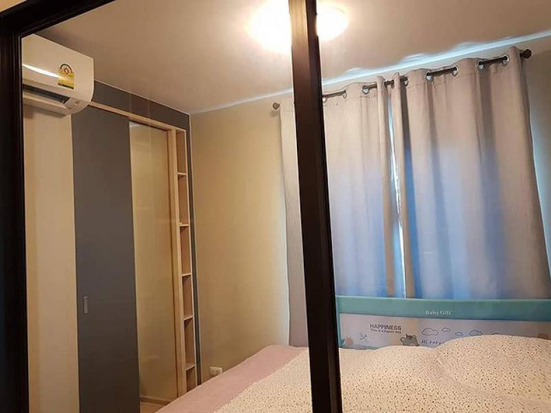 ห้องตกแต่งสวยพร้อมเข้าอยู่ เฟอร์นิเจอร์บิ้วอินใหม่เอี่ยมทั้งห้อง ให้เช่า พลัมคอนโด แจ้งวัฒนะ สเตชั่น