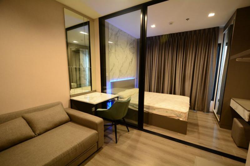 คอนโด The Politan Rive for rent ห้องตกแต่งเฟอร์นิเจอร์บิวท์อินครบชุด วิวสระว่ายน้ำ ราคาโดน รีบจอง