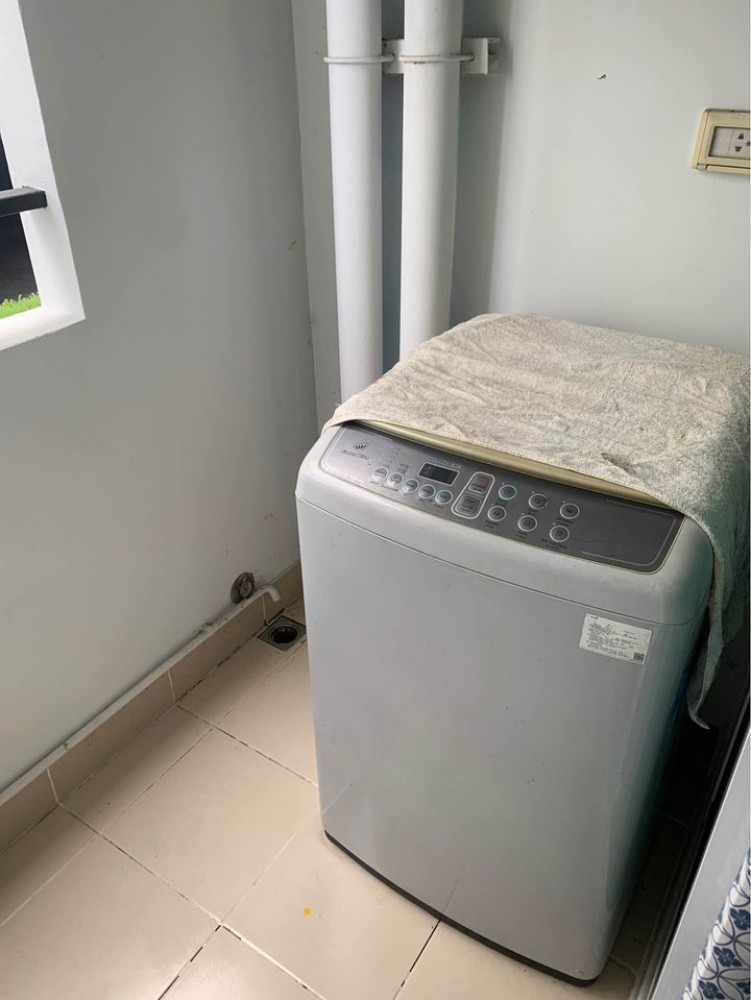 พลัมคอนโด พหลโยธิน 89 ให้เช่ กั้นห้องเป็นสัดส่วนๆ แถมมีเครื่องซักผ้าในตัว ราคานี้คุ้มมาก จองด่วนๆจ้า