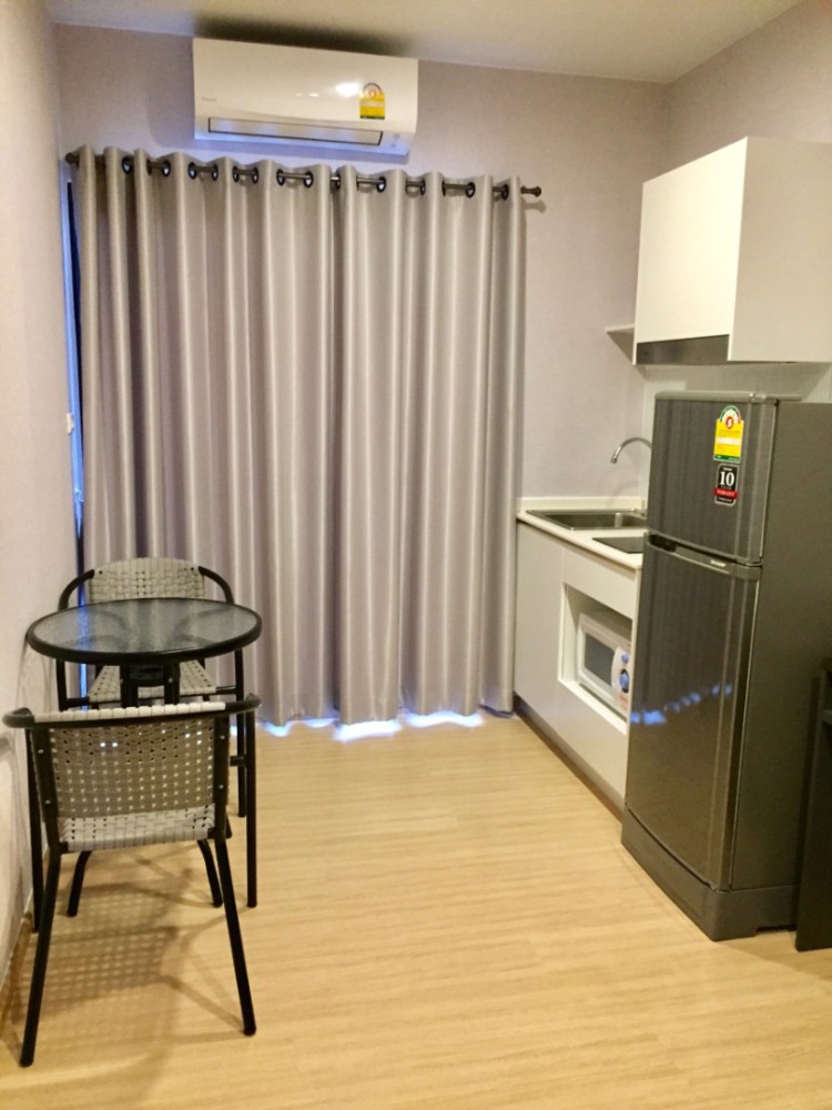 ให้เช่า Plum Condo Pinklao Station ห้องชั้นสูงวิวสระว่ายน้ำ พร้อมเฟอร์นิเจอร์อย่างดี ไม่จองพลาดมาก
