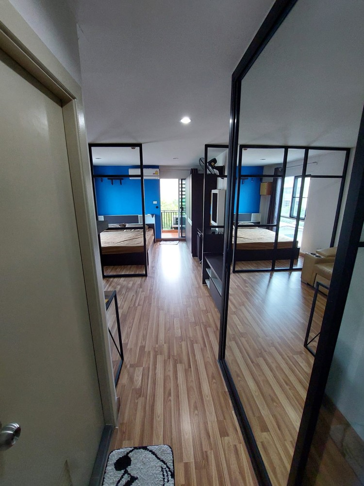 ให้เช่า Regent Home 20 ประชาชื่น 16 ห้องไม่แคบอยู่สบาย โซฟาหนานุ่มน่านั่ง อย่ารอช้า จองเลยย!!
