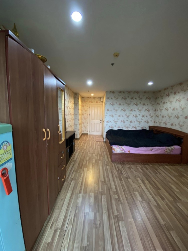 ขาย รีเจ้นท์ โฮม 15 แจ้งวัฒนะ ห้องตกแต่งผนังน่ารัก น่าใจ อยู่แล้วสบายใจ เฟอร์นิเจอร์ครบจบ จองเลย