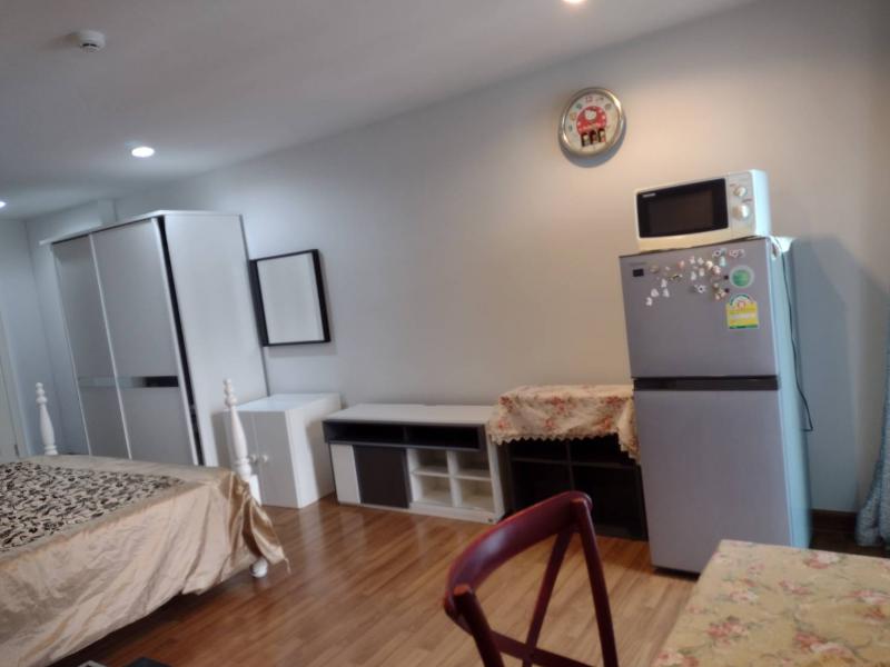 ปล่อยเช่า regent home 25 tiwanon ห้องสตูดิโอ้ วิวสระว่ายน้ำ เฟอร์ครบพร้อมเข้าอยู่สุดๆ ย้ายด่วนๆเลย