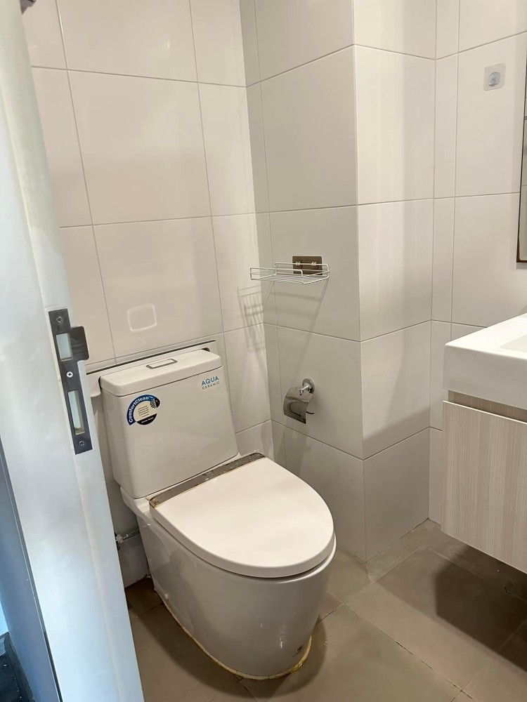 ปล่อยเช่า Rich Park Terminl พหลโยธิน 59 ชั้น 8 ห้องโปร่ง สบายตา ตกแต่งโทนขาว สะอาดน่าอยู่ จองเลย