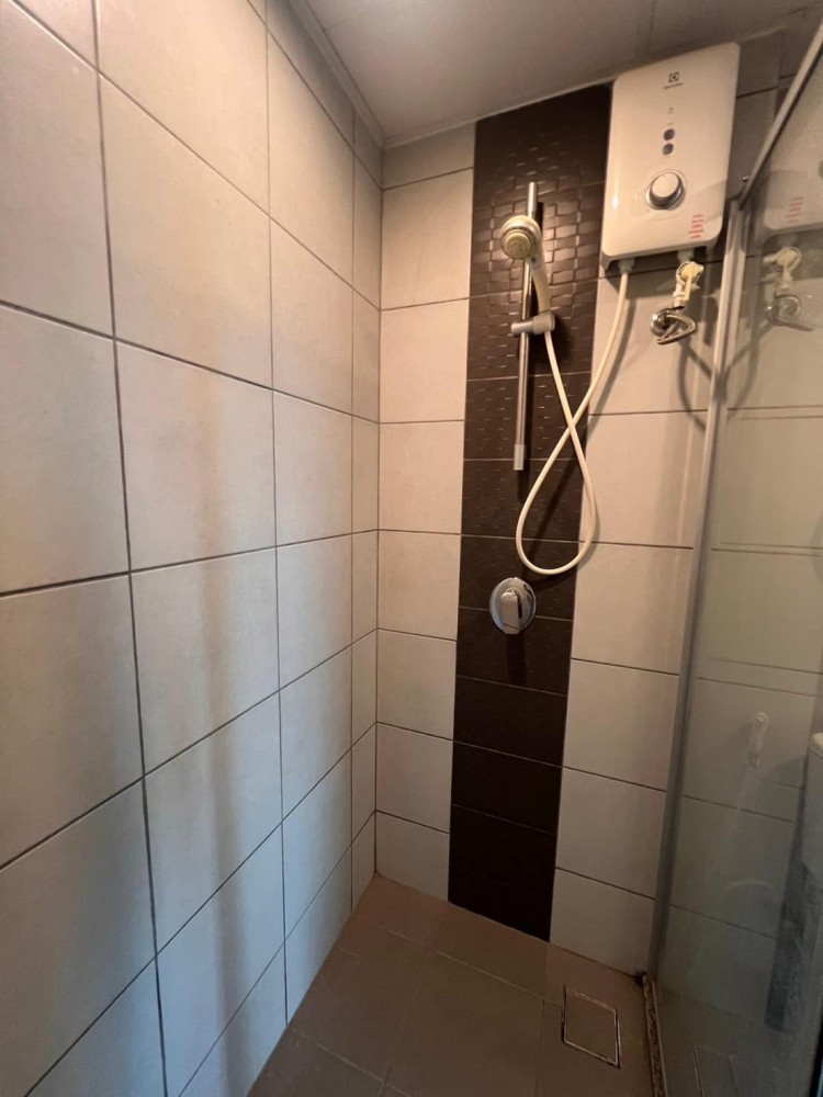 For rent Supalai Cute Phahon Yothin 34, studio room, fully furnished, pool view, not stuffy, comfortable, book now.