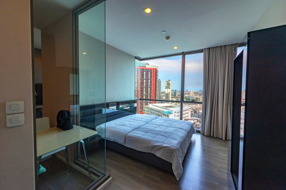 ให้เช่า The Room Sukhumvit 69 ห้องนี้กว้างมาก พื้นที่ใช้สอยจัดเต็ม มาพร้อมกับวิวสุดพรีเมี่ยม จองเลย