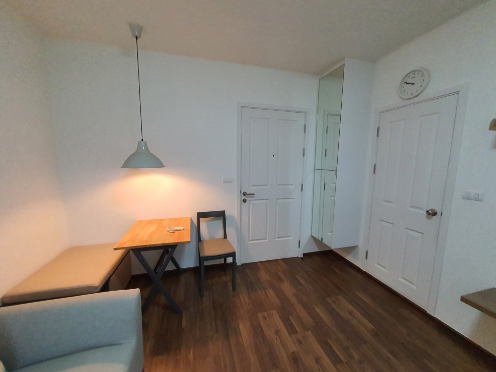 For rent, U Delight Ratchavipha, fully furnished, pool view, ready to move in. Don't miss it.