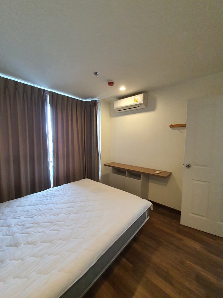 For rent, U Delight Ratchavipha, fully furnished, pool view, ready to move in. Don't miss it.
