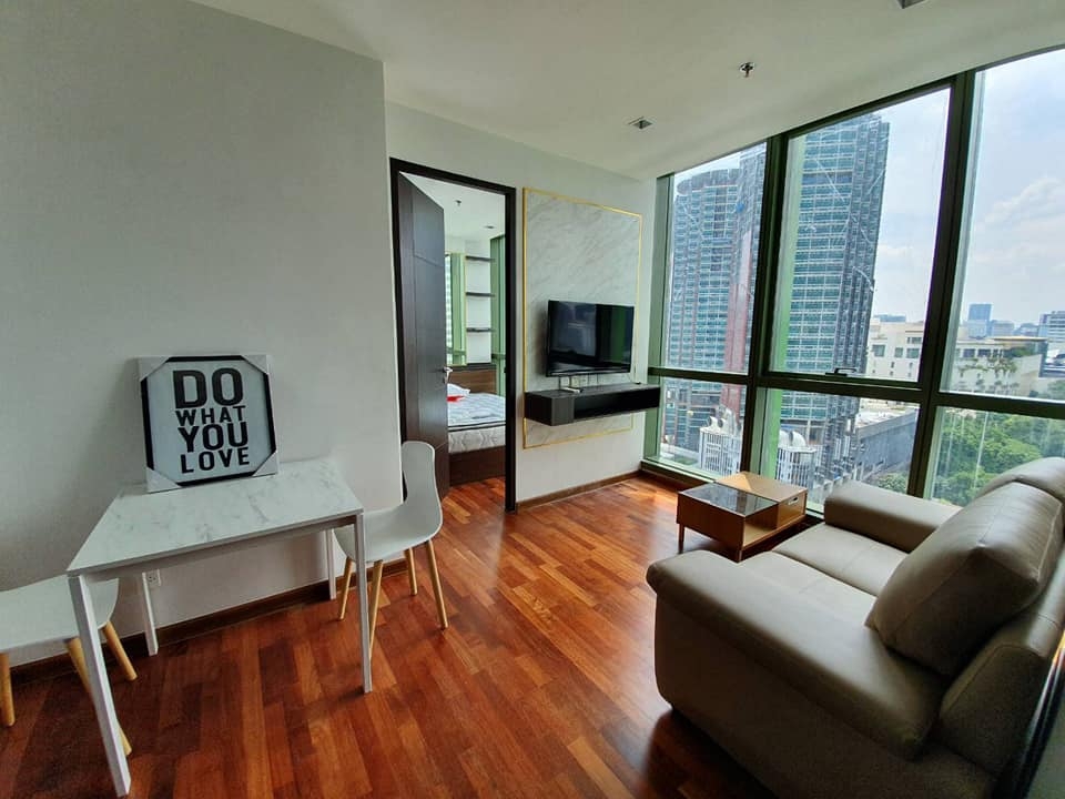 **for rent**Wish Signature Midtown Siam