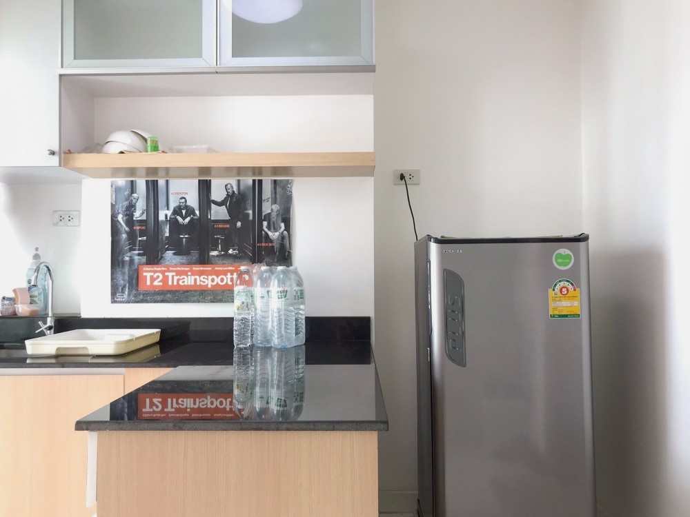 ให้เช่า Zoom Condo Place ชั้น 5 ห้องมุม เป็นส่วนตัวมาก ห้อง STUDIO ตกแต่งครบ พร้อมอยู่ จองเลย