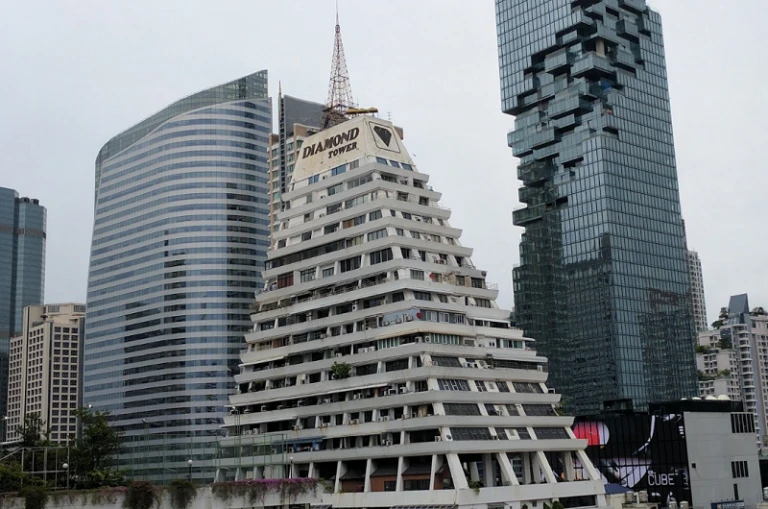 Condo Diamond Tower