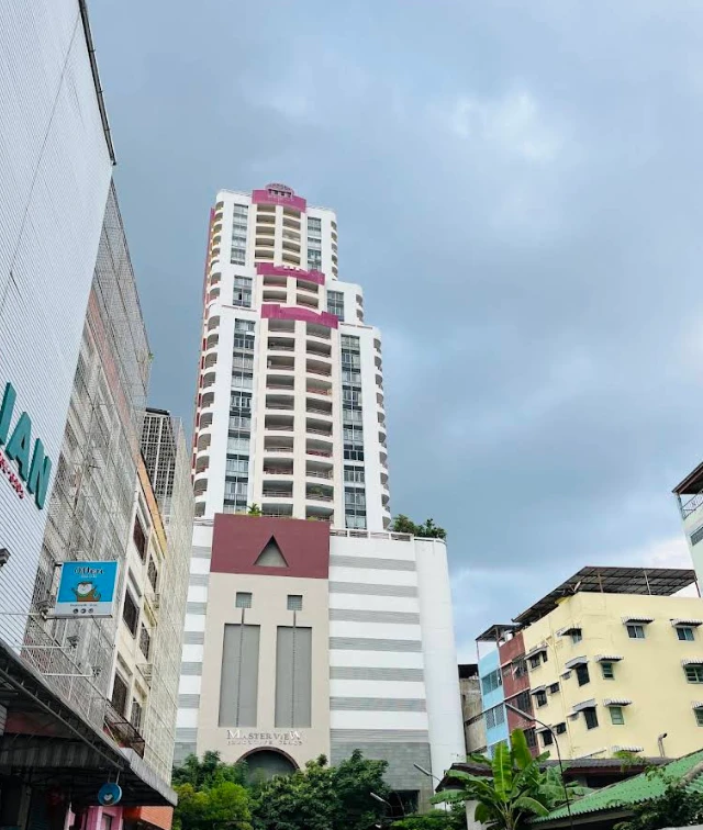 Master View Executive Place